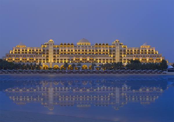 Photograph Victor Romero Jumeirah Zabeel Saray2 on One Eyeland